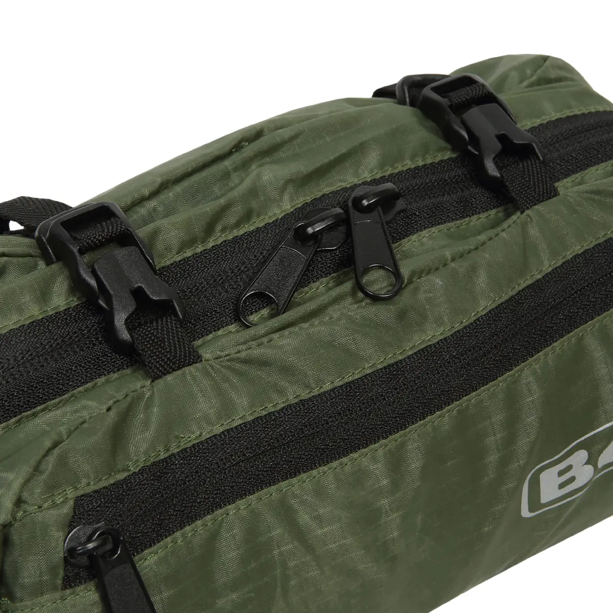 Boll-Washbag-I-green-spænder